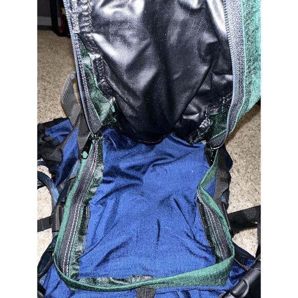 Jansport Rare NWOT Vintage Hiking Backpack USA 26 X 16.5 Padded Back Frameless - Picture 4 of 12